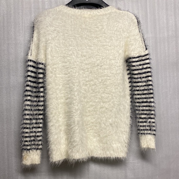 Seed Teen Furry Jumper - Picture 3 of 4